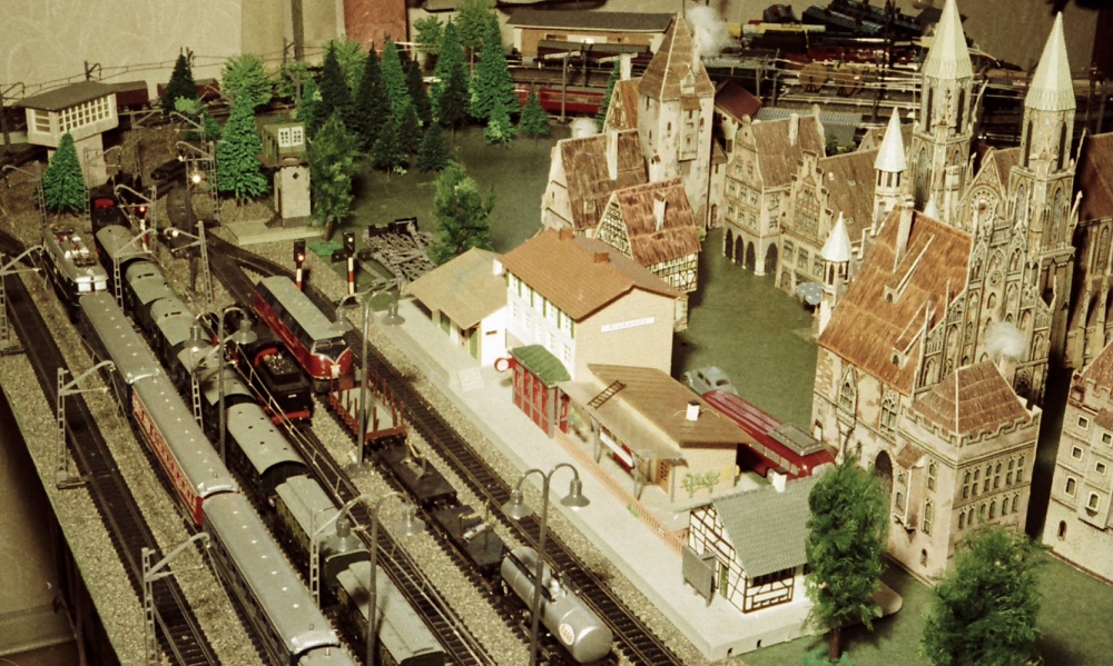 Der Bahnhof auf der Heimanlage 1961
